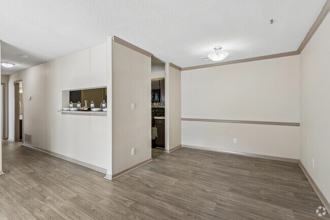 El Willow, 2 habitaciones, 1 baño - 1100 pies cuadrados - Comedor/Cocina - Forest Glen