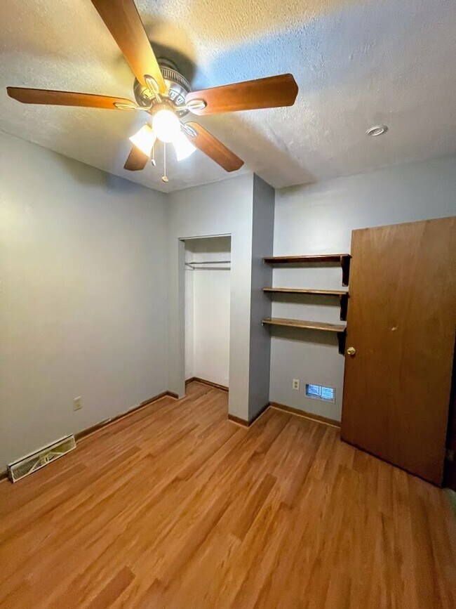 Foto del edificio - 3206 Dawson St