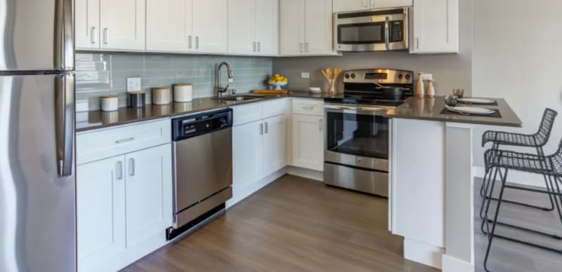 Photo - 2589 N Clark St (Chicago, IL)