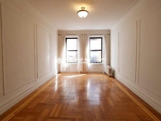Building Photo - 664 W 163rd St