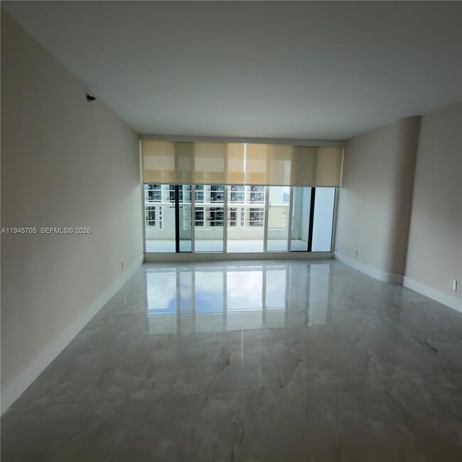 Building Photo - 1717 N Bayshore Dr