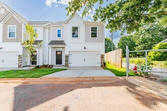 Building Photo - 117 Sweet Almond Ct