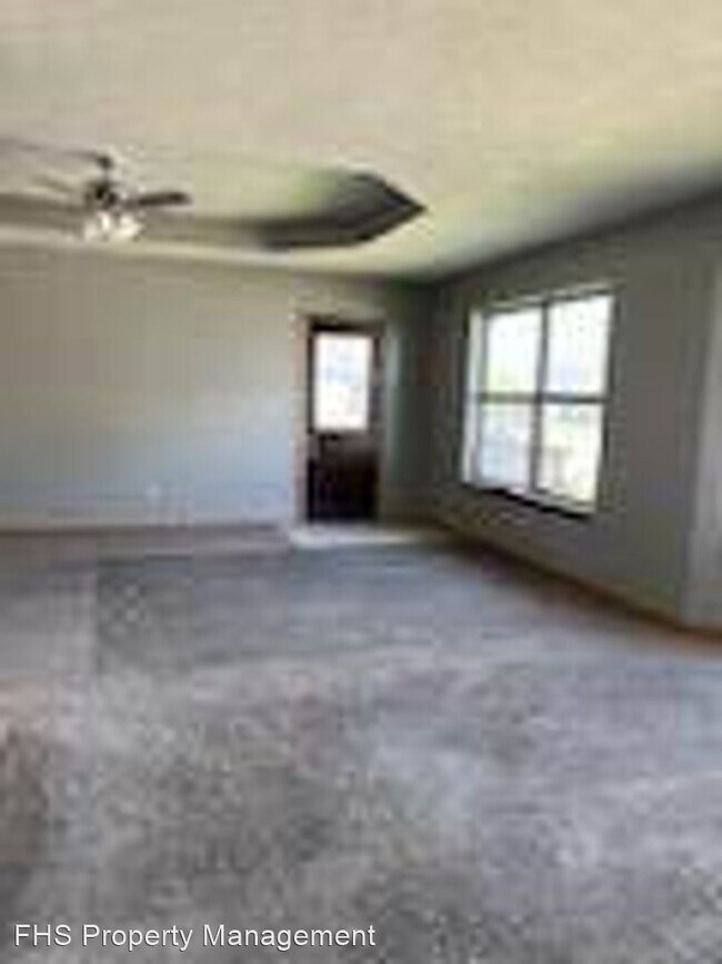 Building Photo - 2 br, 1.5 bath House - 3045 W Greenwood