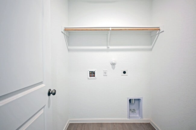 Foto del edificio - 14609 Mudstone Pl