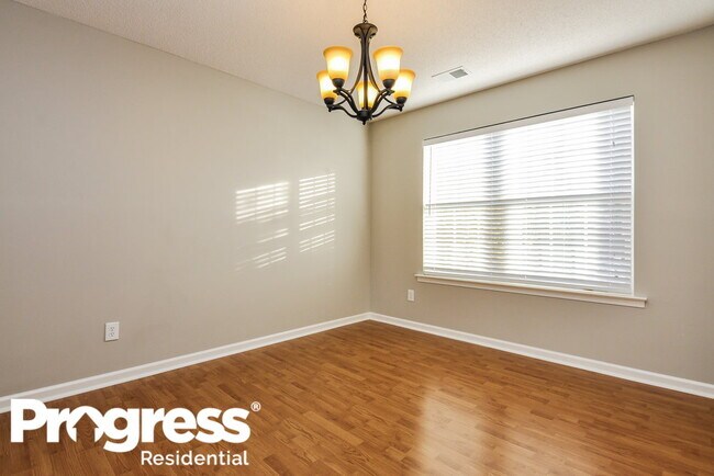 Foto del edificio - 504 Woodchase Green Dr
