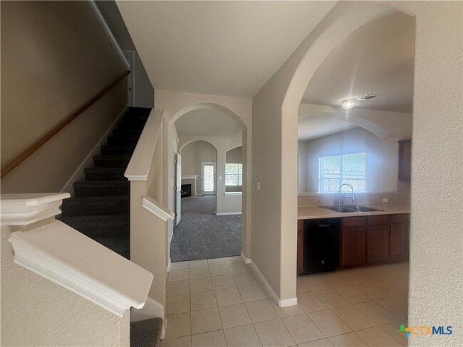 Building Photo - 811 Shadow Creek Blvd