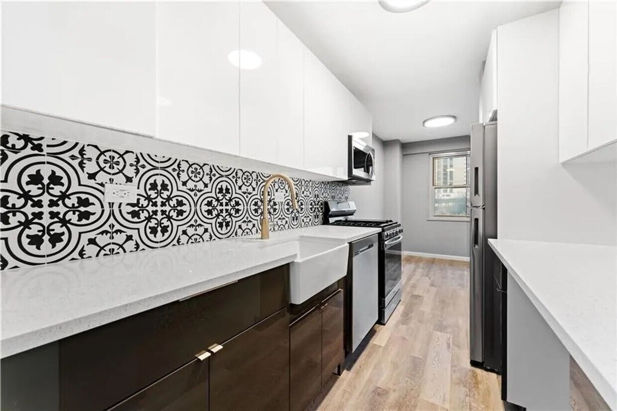 Primary Photo - Spacious 1 bedroom 1 bathroom