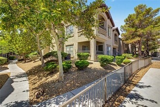 Building Photo - 8250 N Grand Canyon Dr