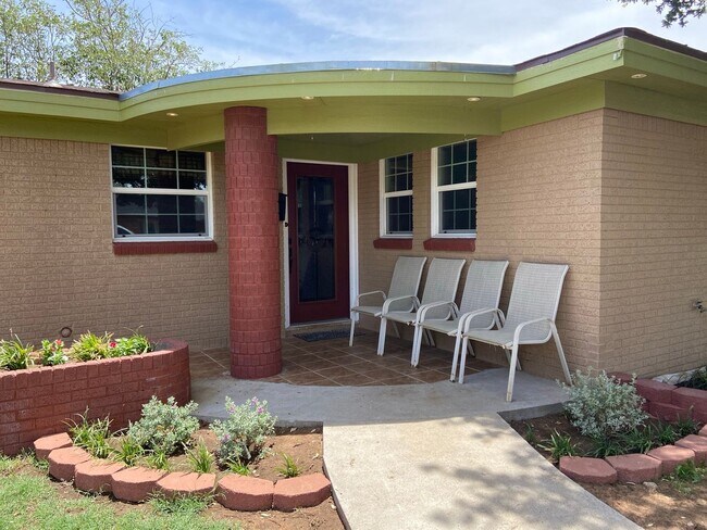 Foto del edificio - For Lease - 1706 Emerald Odessa, TX