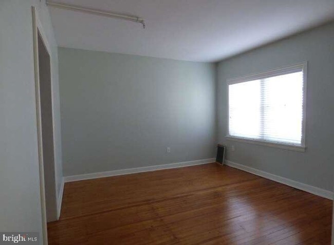Foto del edificio - 222 W 9th St