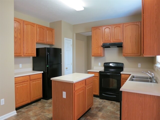 Foto del edificio - 6702 Meadow View Ct
