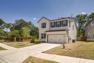 Building Photo - 1109 Winnie Dr