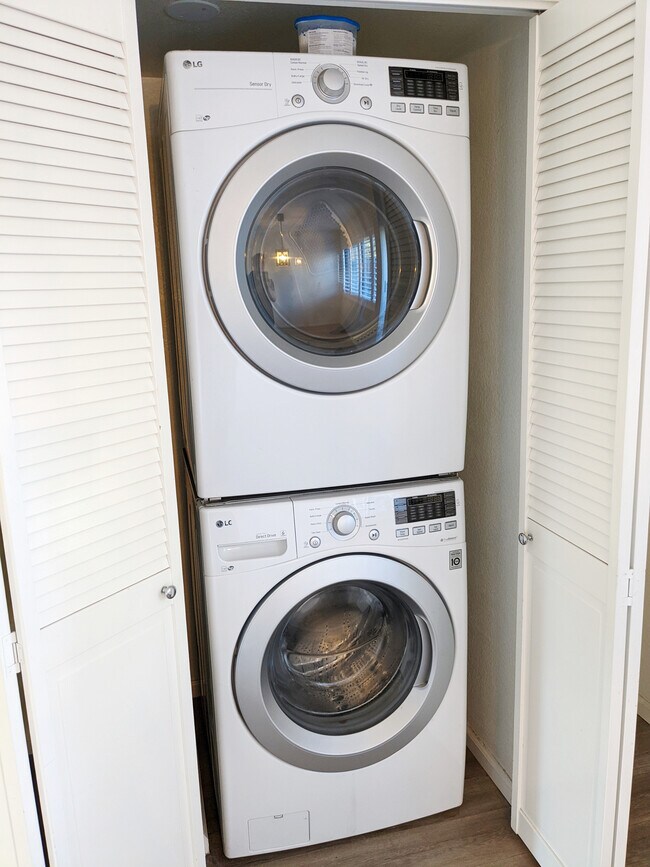 Foto del edificio - 3520 Shelter Creek Dr