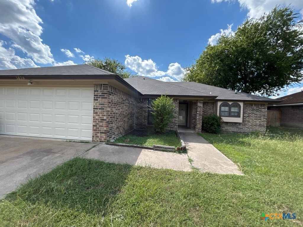 Primary Photo - 3820 Water Oak Dr