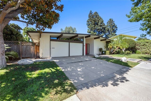 Building Photo - 841 E Glendale Ave