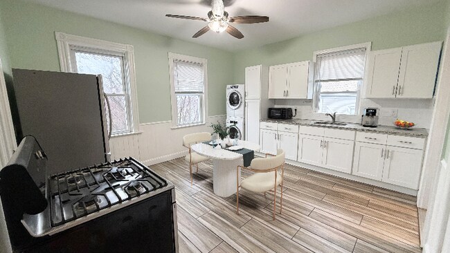 Building Photo - 78 Cypress St