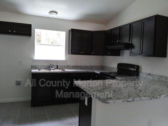 Foto del edificio - 5933 NW 59th Ct