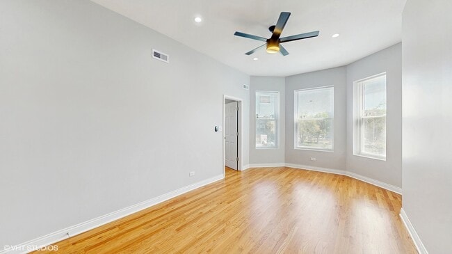 Foto del edificio - 1422 S Avers Ave