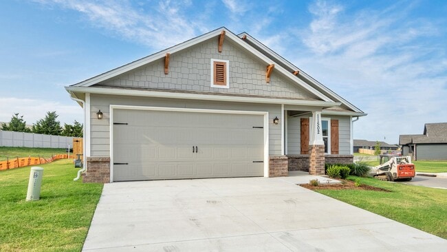 Building Photo - 3 Bed | 2 Bath in Owasso!