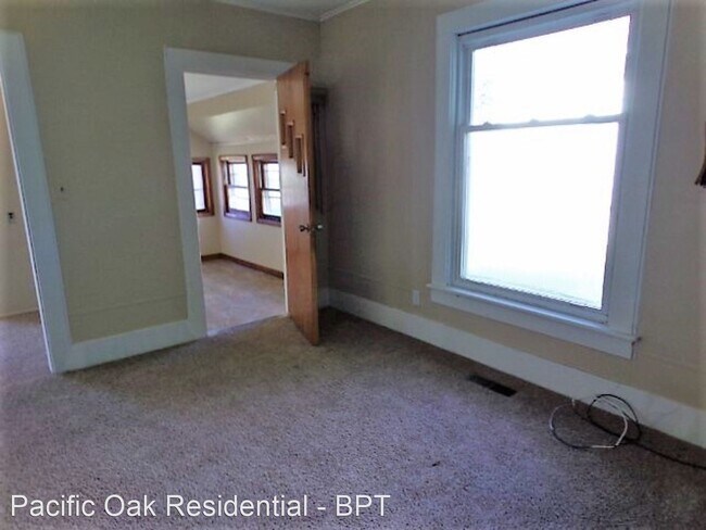 Building Photo - 3 br, 1 bath House - 1124 West South Street