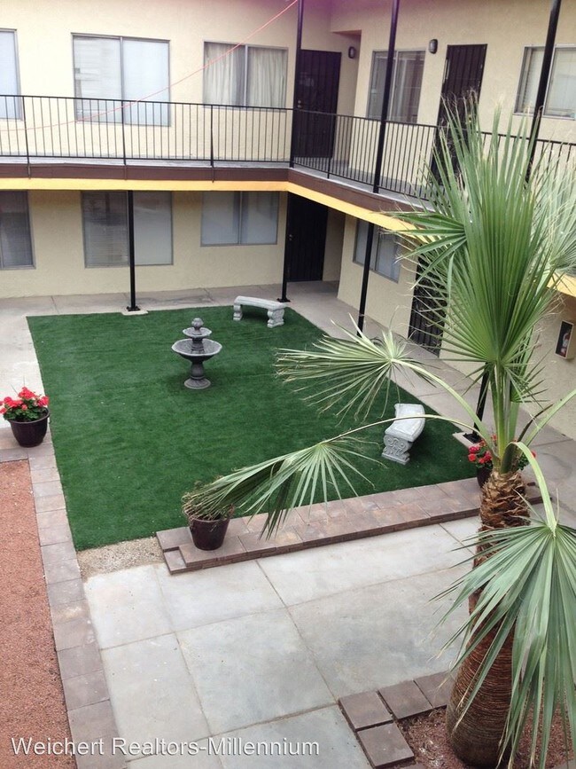 Building Photo - 1 br, 1 bath Apartment - 1116 E.Ogden Ave #14