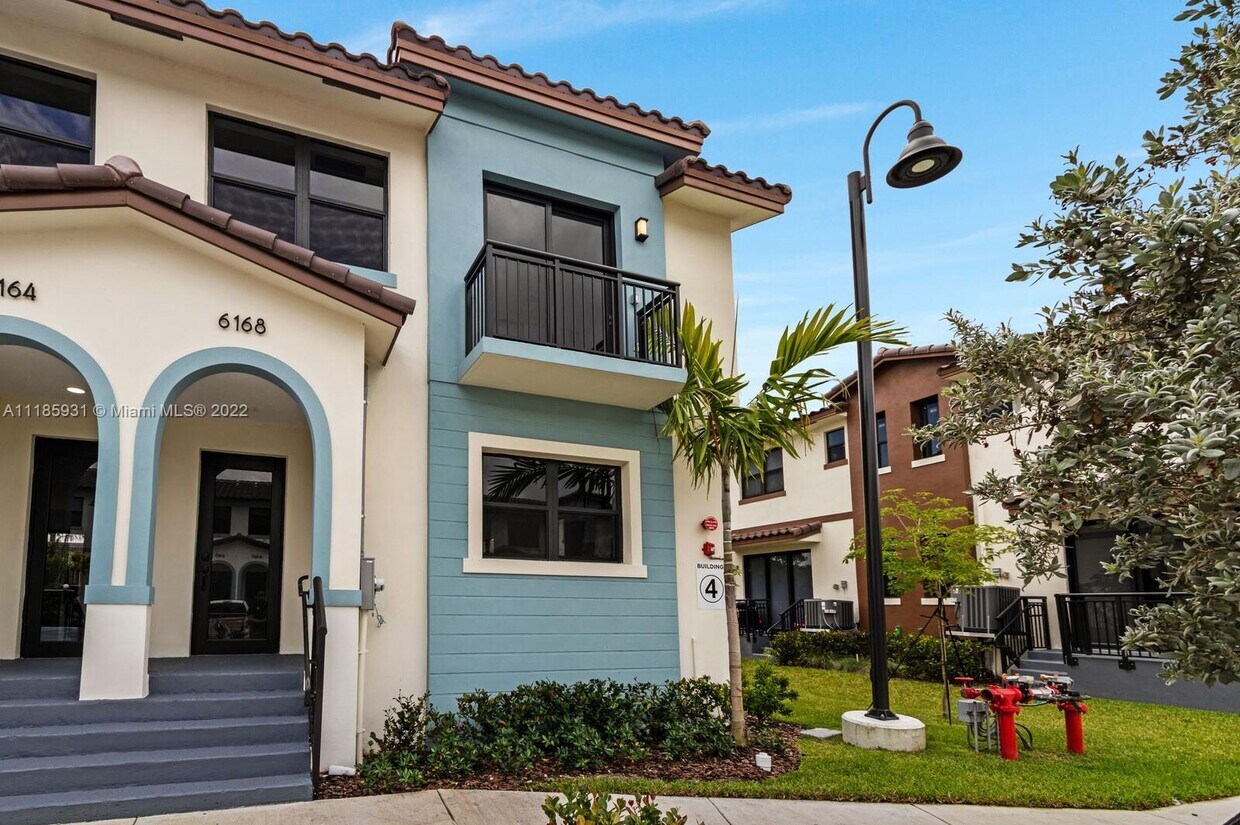 6168 SW 36th Ct, West Park, FL 33023 Townhome Rentals in West Park FL