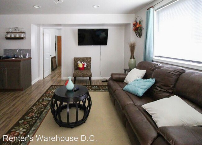 Foto del edificio - 4 br, 2.5 bath House - 3713 Massachusetts ...