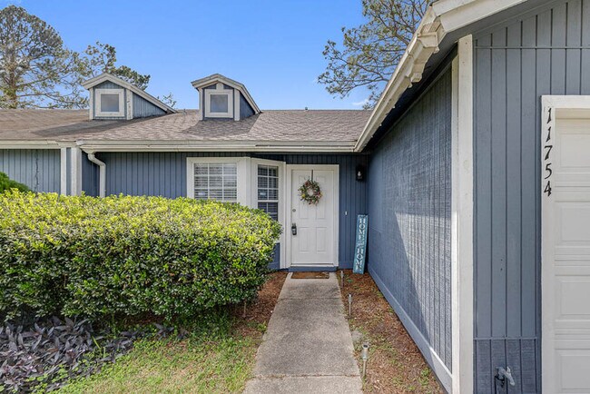 Building Photo - 11754 White Horse Rd