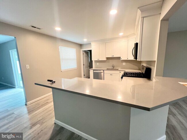 Foto del edificio - 6 Avery Dr