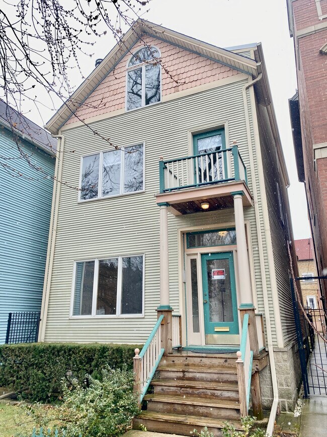 Foto del edificio - 3336 N Lakewood Ave