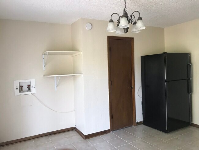 Foto del edificio - 11521 Wood Oak Ave