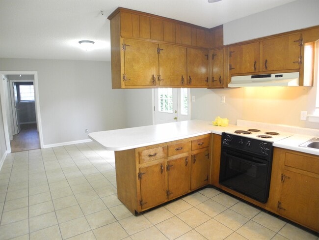 Building Photo - 23 Port Royal Dr