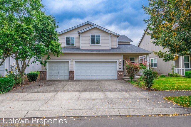Building Photo - 4 br, 2.5 bath House - 1651 SE Gerhard Dr