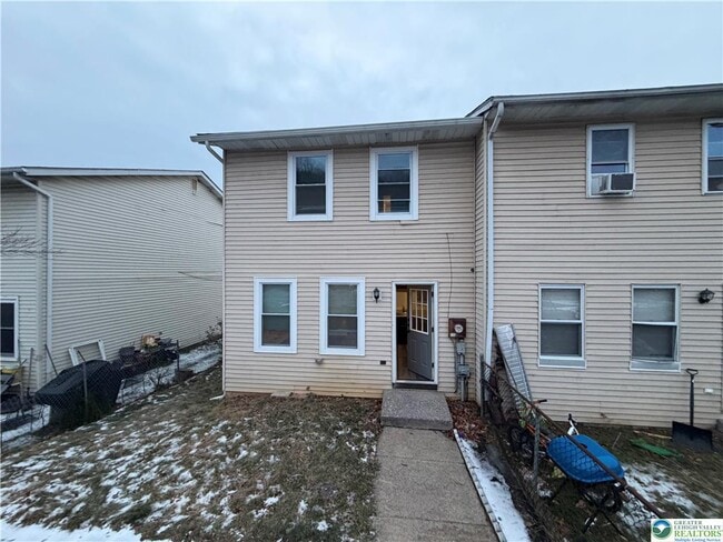 Foto del edificio - 2870 Klein St