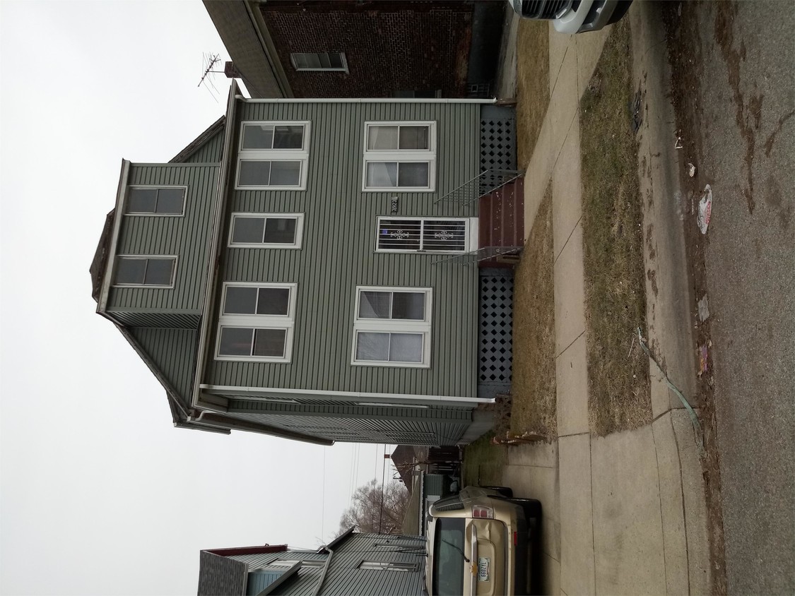 3923 Elm St Unit 1, East Chicago, IN 46312 Apartment for Rent in East