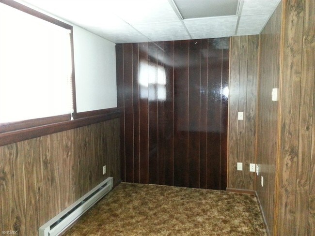 Building Photo - 16 Grim Ct N