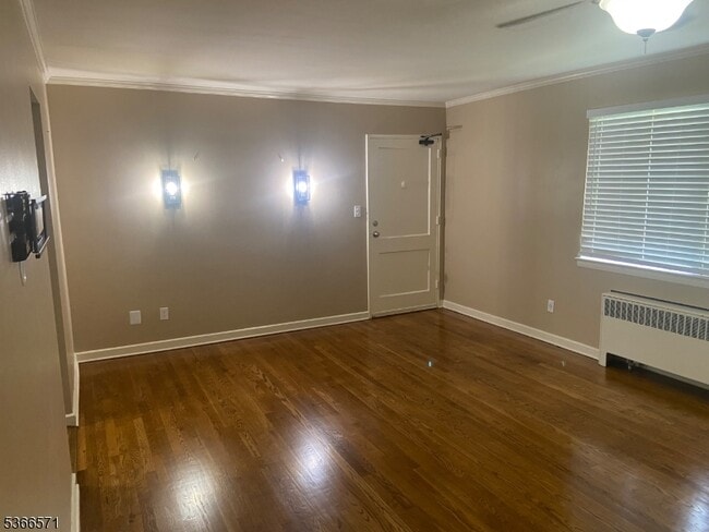 Building Photo - 22B Troy Dr