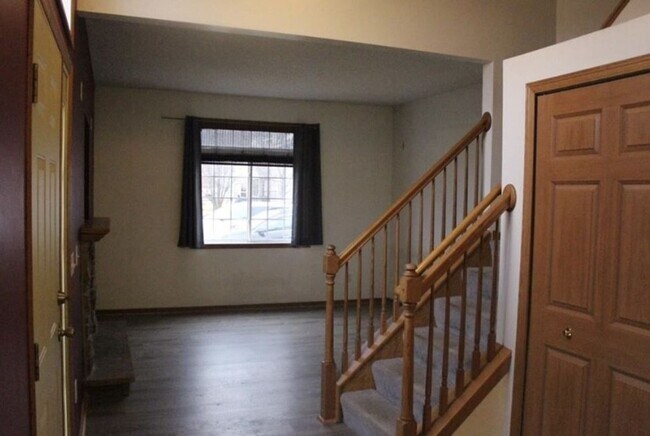 Foto del edificio - 6804 Pine Crest Trail S