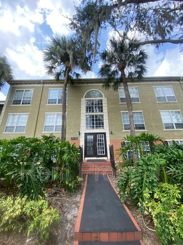 Primary Photo - 4154 Versailles Dr