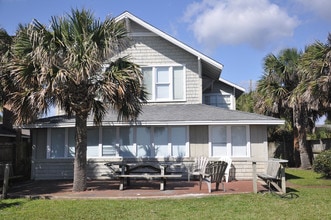 Building Photo - 99 Beach Ave
