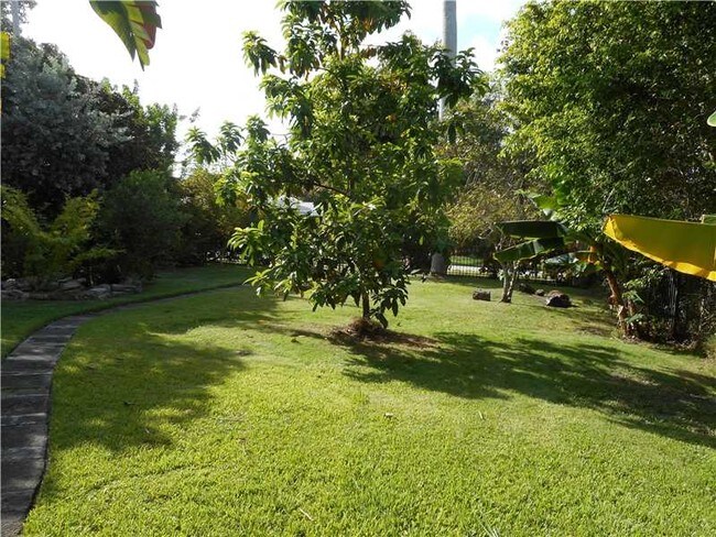 Building Photo - 1561 Marseille Dr