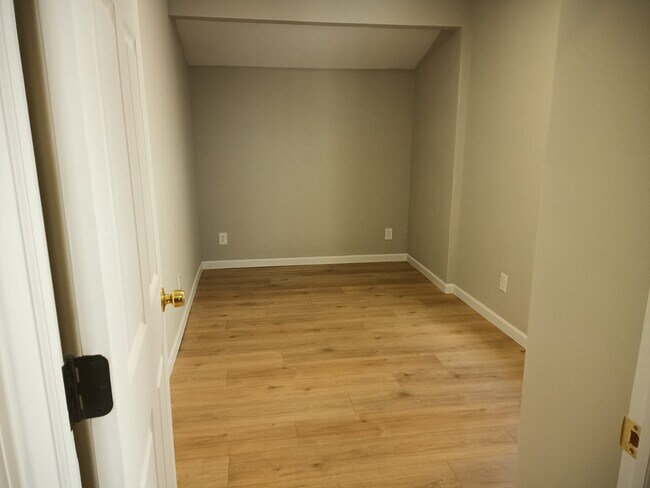 Dormitorio 2 piso -01 - 57 Moreland St