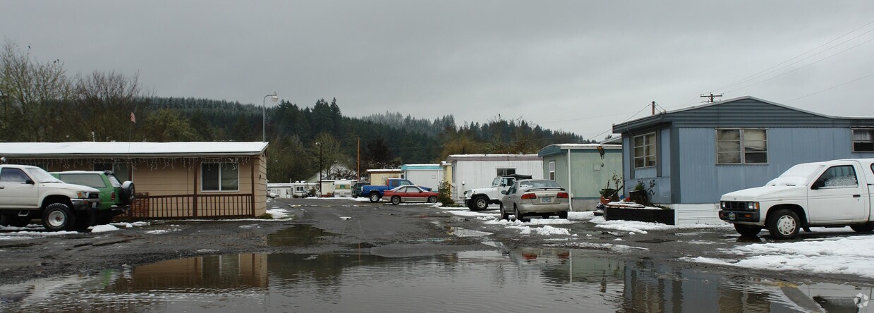 Primary Photo - 1011 N Pacific Hwy