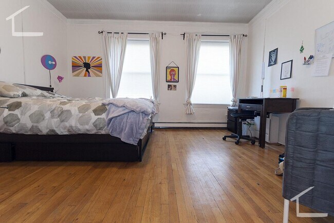 Foto del edificio - Affordable 4-Bed