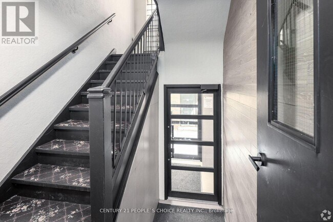 Photo du bâtiment - 873 Avenue Rd