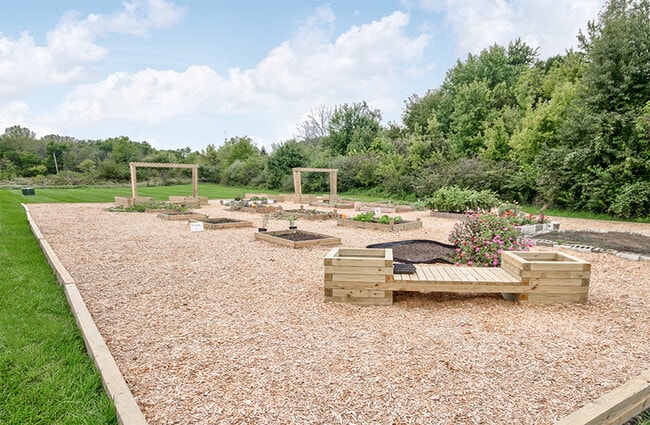 Community Garden at Carriage House East - Carriage House East