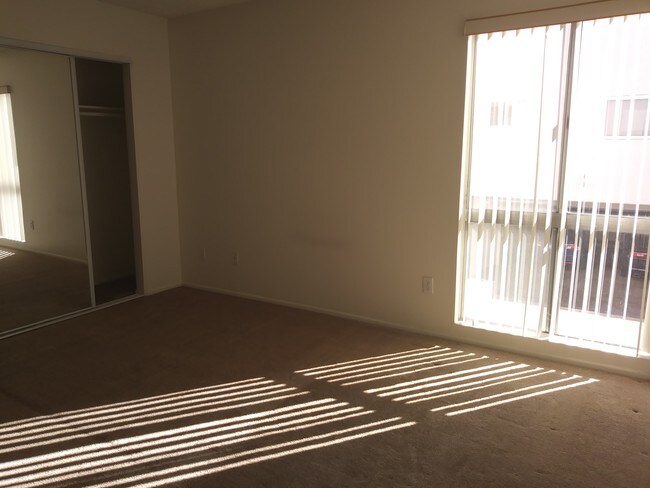 Foto del edificio - The Villager Apartments