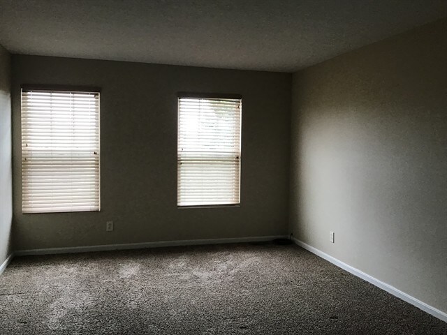 Foto del edificio - 1801 Chesney Dr