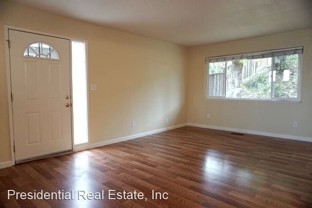 Building Photo - 633 Nordale Ave