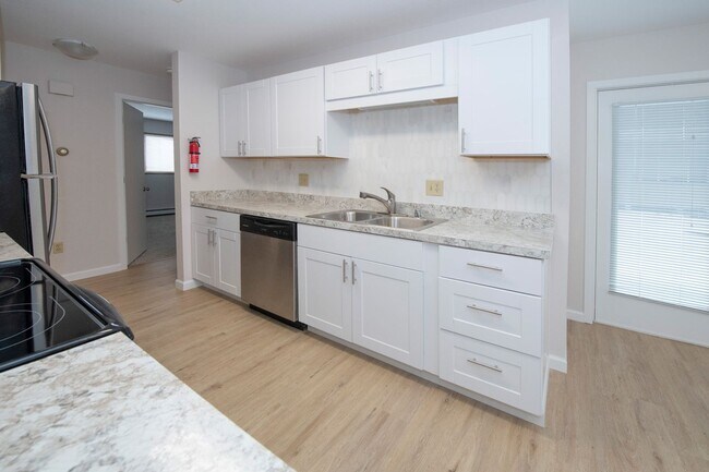 Foto del edificio - 7721 Mayfair Dr